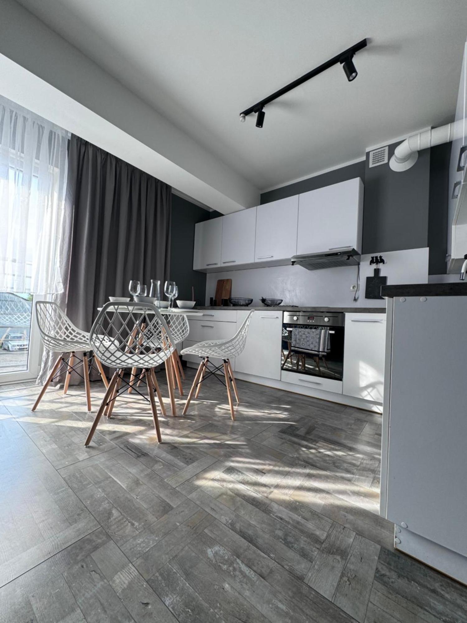 Apartamenty Centrum コストシン・ナド・オドロン エクステリア 写真